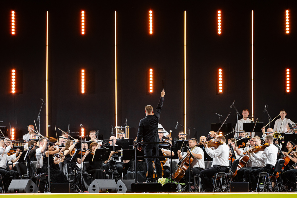 SIRIUS-235931.jpg SIRIUS-235931.jpg