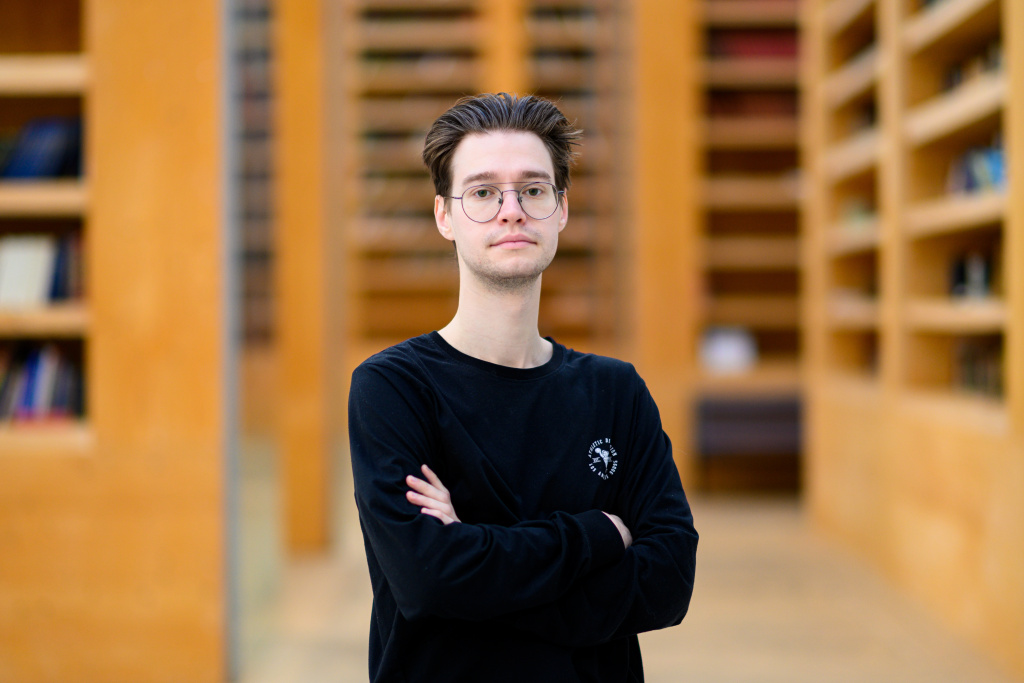 SIR_1850.jpg SIR_1850.jpg