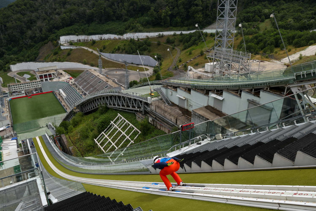 SIRIUS-325989.jpg SIRIUS-325989.jpg