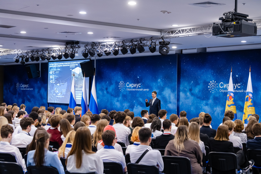 SIR_1692.jpg SIR_1692.jpg